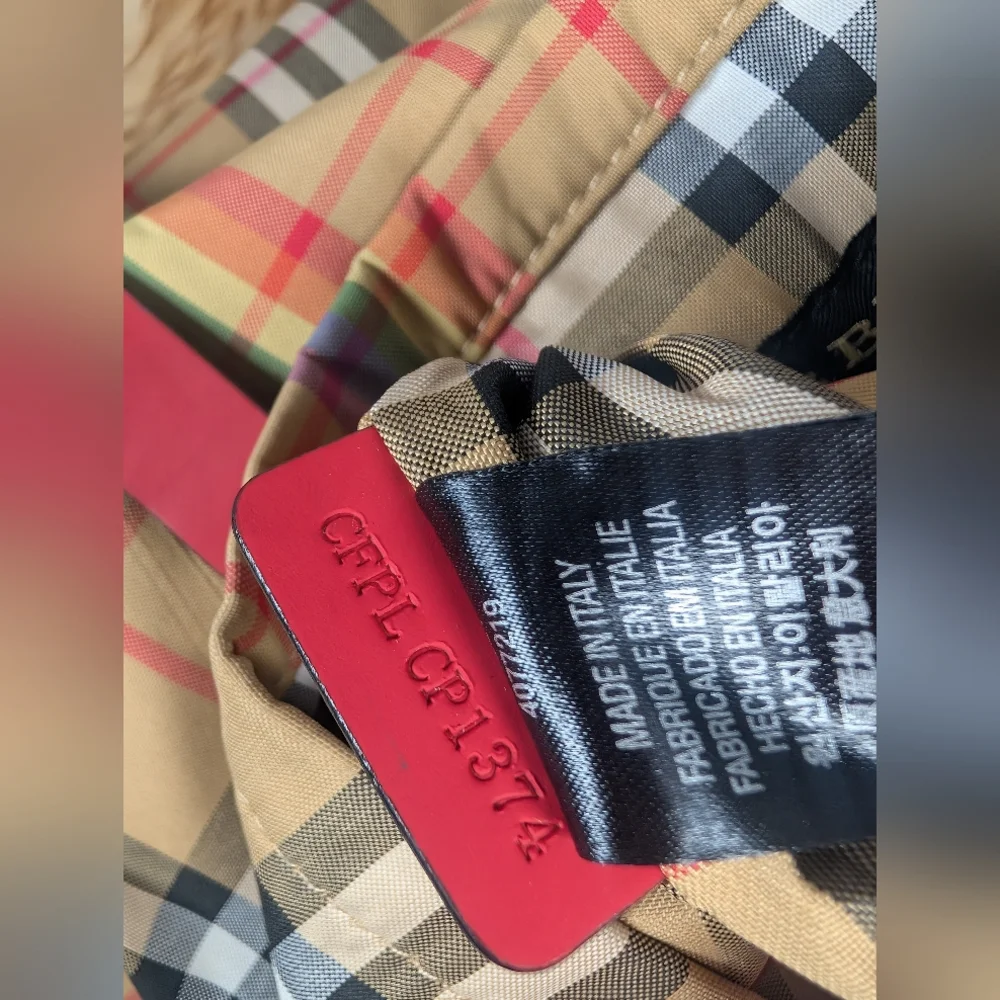 Authentic Burberry Nova Check Rainbow Large  Tote Bag - Picture 6 of 6